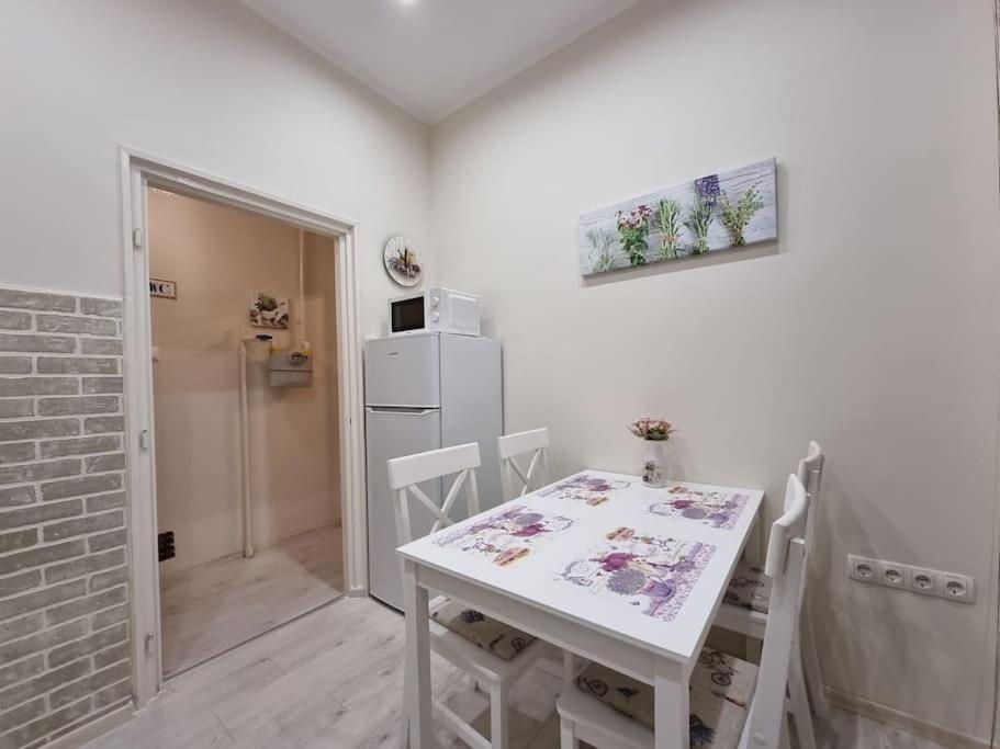 Vintage Apartman In City Center Miskolc Buitenkant foto